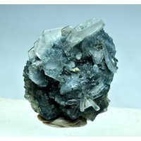 11 Karat Seltene Vorobyevit Beryll Kristalle Mit Quarz Kristall Auf Glimmer Matrix von mussaminerals