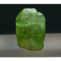 21 Karat Hervorragende Qualität Terminated Transparent Peridot Kristall Aus Pakistan von mussaminerals