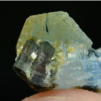 4.30 Karat Twin Vorobyevite Beryl | Rosterit Kristall Mit Zwilling Turmalin von mussaminerals