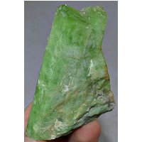 538 Karat Top Qualität Terminated Diopside Crystal Mit Pyrit | 78 Mm 45 Mm von mussaminerals