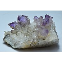 Natürliche Amethyst Kristall Cluster Auf Matrix 41 Gramm von mussaminerals