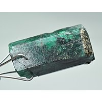 Natürliche Tiefgrüne Farbe Smaragd Kristall Kombiniert Mit Pyrit 9, 70 Karat von mussaminerals