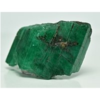 Natürlicher Grüner Smaragd Kristall Kombiniert Mit Pyrit 8, 35 Karat von mussaminerals