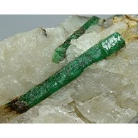 Natürlicher Smaragd Kristall Auf Quarz Matrix 162 Gramm von mussaminerals