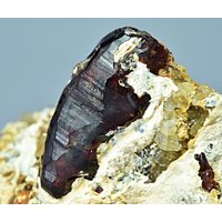 Seltene Chondrodite Kristall Exemplar Aus Badakhshan Afghanistan 148 Karat] von mussaminerals