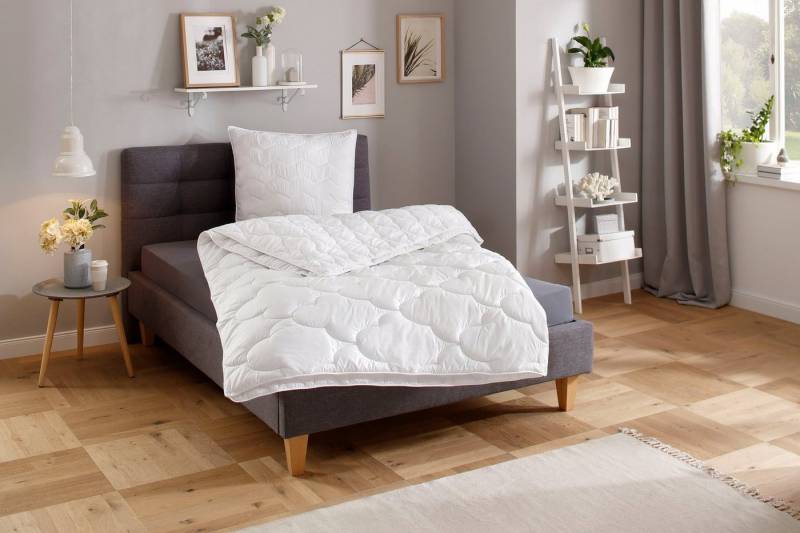 my home Microfaserbettdecke Mondschein, Bettdecke 135x200 cm, 155x220 cm, 200x200 cm, Füllung: Polyester, Bezug: Polyester oder antibakteriellen Microfaser, Bettdecken, Sommer, Winter, allergiker geeignet (Hausstauballergiker) von my home