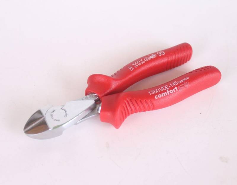 myMAW Kraftseitenschneider Kraftseitenschneider 155 mm Elektriker 1000V VDE Isoliert Seiten… myMAW Kraftseitenschneider Kraftseitenschneider 155 mm Elektriker 1000V VDE Isoliert Seiten… von myMAW