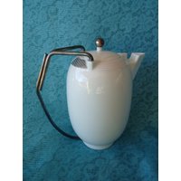 Bernardaud Limoges France Stream Line Geprägte Traingle Platinum Grautöne Und Pink - Eingestellt 1.5 Qt. | 6 Tassen Kaffeekanne Mit Metallgriff von mySERENDIPITYresales