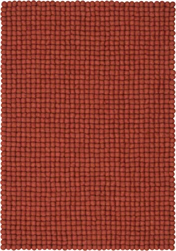 myfelt Lora Filzkugelteppich — 50x70cm, rechteckig — Rot myfelt Lora Filzkugelteppich — 50x70cm, rechteckig — Rot von myfelt