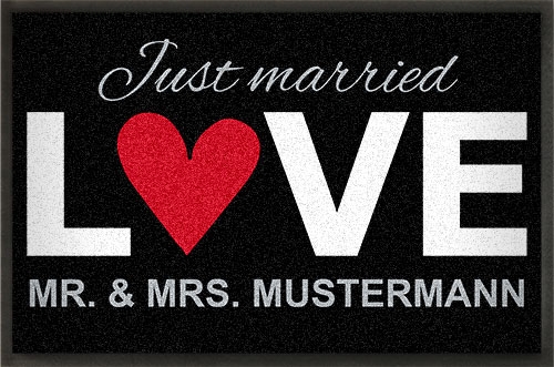 Fußmatte zur Hochzeit "LOVE" mit eigenem Namen von mymat