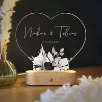Bloom - Personalisiertes Acryl-Licht in Herzform Geschenk Zum Geburtstag, Hochzeit Oder Jahrestag Mit Namen & Motiv Bloom - Personalisiertes Acryl-Licht in Herzform Geschenk Zum Geburtstag, Hochzeit Oder Jahrestag Mit Namen & Motiv von mypaperyshop