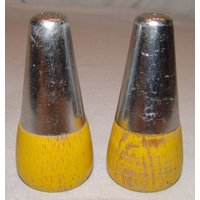 Vtg Holz Salz Pfefferstreuer Gelb Mid Century Modern Vtg Holz Salz Pfefferstreuer Gelb Mid Century Modern von myrustygold