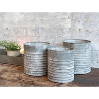 Zink Pflanztopf Blumenkübel Übertopf Mit Rillen Typ Konservendose Set Von 3 Vintage Look Antiklook Garten Terrasse Balkon Kräutergarten von myshabbycountrychic