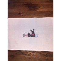 Tischläufer Ostern Hase Ca. 40 X 135 cm - Sofort Verfügbar Tischläufer Ostern Hase Ca. 40 X 135 cm - Sofort Verfügbar von naehdesigns