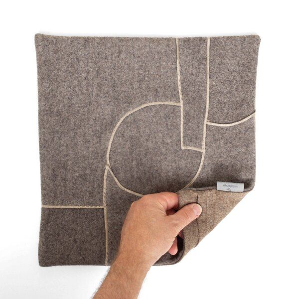 nahtur-design Dekokissen "zero-waste" aus kuscheliger Schurwolle | Unikate nahtur-design Dekokissen "zero-waste" aus kuscheliger Schurwolle | Unikate von nahtur-design