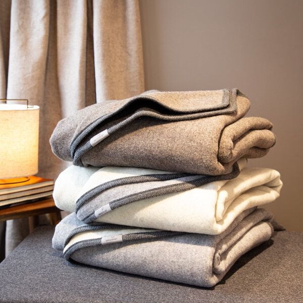 nahtur-design Lodendecke | Warme Wolldecke | Kuscheldecke aus 100% Schurwolle nahtur-design Lodendecke | Warme Wolldecke | Kuscheldecke aus 100% Schurwolle von nahtur-design