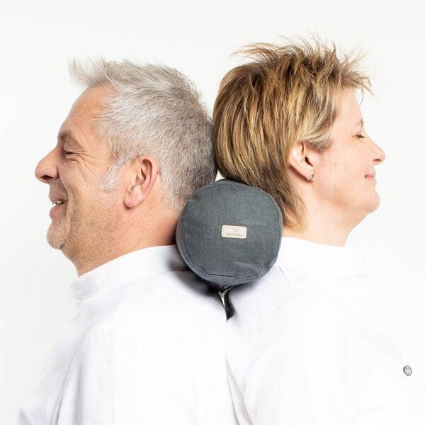 nahtur-design Nackenrolle mit Bezug aus 100% Leinen und Füllung mit Merinowolle oder Dinkelspelz nahtur-design Nackenrolle mit Bezug aus 100% Leinen und Füllung mit Merinowolle oder Dinkelspelz von nahtur-design