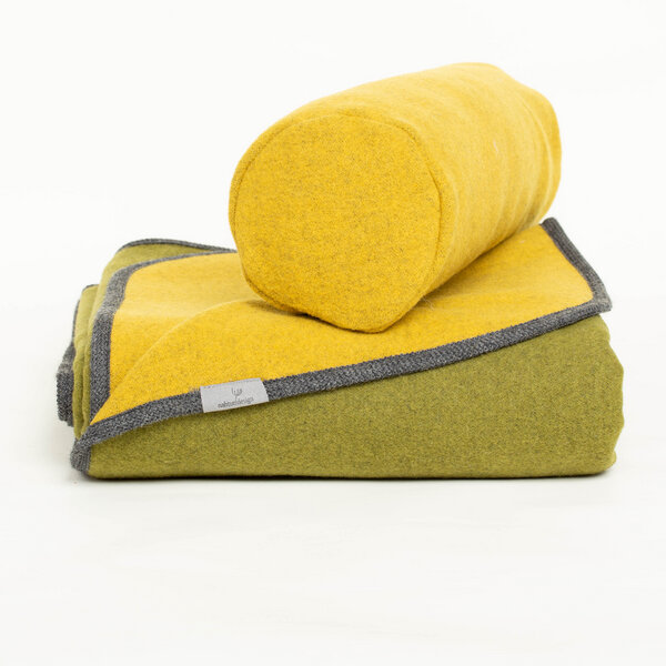 nahtur-design Nackenrolle und warme Lodendecke im Set | Kuschelset von nahtur-design