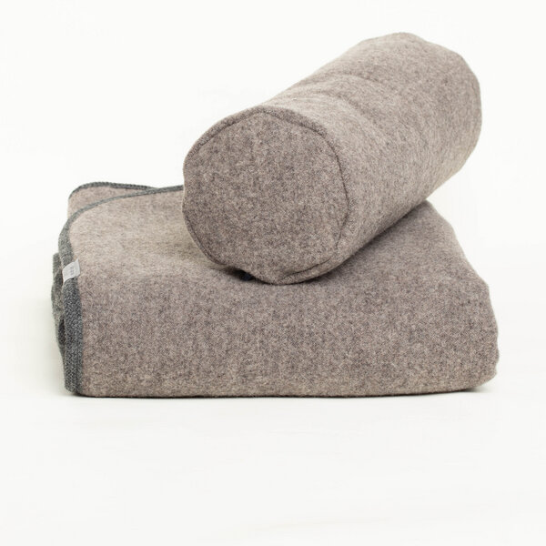 nahtur-design Nackenrolle und warme Lodendecke im Set | Kuschelset von nahtur-design