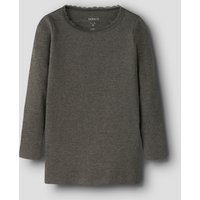 Name It Langarmshirt "NMFKAB LS TOP NOOS" in Feinripp und mit süßer Spitzenkante am Ausschnitt Name It Langarmshirt "NMFKAB LS TOP NOOS" in Feinripp und mit süßer Spitzenkante am Ausschnitt von name it