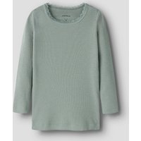 Name It Langarmshirt "NMFKAB LS TOP NOOS" in Feinripp und mit süßer Spitzenkante am Ausschnitt Name It Langarmshirt "NMFKAB LS TOP NOOS" in Feinripp und mit süßer Spitzenkante am Ausschnitt von name it