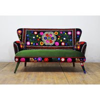 Suzani 2-Sitzer Sofa - Green Peace von namedesignstudio