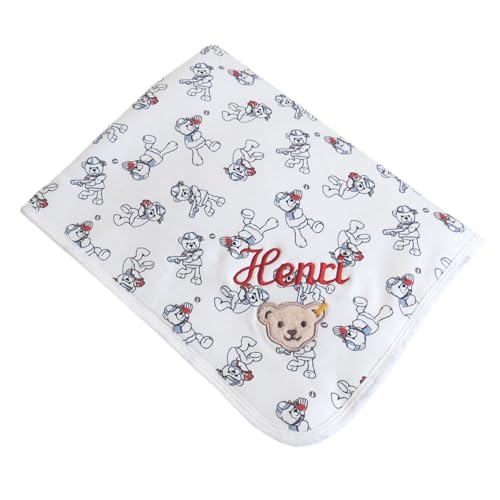 Steiff Babydecke mit Ihrem Wunsch-Namen Bestickt Baseball-Teddy cremeweiß 90 cm x 60 cm als Namensdecke personalisierte Jerseydecke mit Teddy-Applikation Steiff Babydecke mit Ihrem Wunsch-Namen Bestickt Baseball-Teddy cremeweiß 90 cm x 60 cm als Namensdecke personalisierte Jerseydecke mit Teddy-Applikation von natuco.de