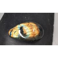 10cm Breiter Labradorit, in Freie Form Geschliffen Und Poliert 10cm Breiter Labradorit, in Freie Form Geschliffen Und Poliert von naturalmysticsu