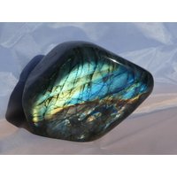 Bezaubernd Schillernder Labradorit von naturalmysticsu