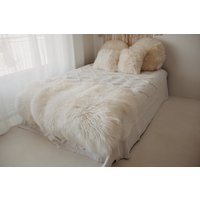 Dreifaches Cremeweißes Merino-Schaffell | Langer Teppich Zottelteppich Stuhlhussen Handgewebter Wollteppich in Cremeweiß 6Pol17 von naturalsheepskin