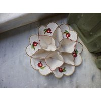 Besticktes Leinen Brottuch Granatapfel Küchenkorb 40 cm von naxosart