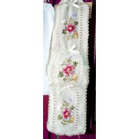 Handgemachter Bestickter Papierhalter Cottage Chic Badezimmer Dekor Handgemachter Bestickter Papierhalter Cottage Chic Badezimmer Dekor von naxosart
