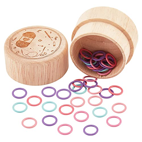 NBEADS 60 Stück Legierungs Rundform Maschenmarkierer, 12.5mm Ringmaschenmarkierer Häkelmaschenmarkierer Charms Farbige Verschlussstiche Mit Aufbewahrungsbox Aus Holz DIY Bastelset Zum Nähen Stricken von nbeads