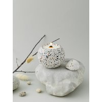 Terrazzo Sojakerzen|Betonkerze|Wohndekor|Duftkerze|Wohndekor |Terrazzo|Minimalistisch|Dekoobjekte|Handgefertigte Kerzen von nemaconcept