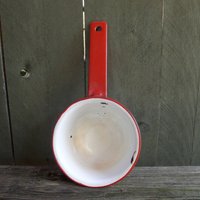 Vintage Emaillegeschirr Rot-Weißer Kochtopf - Landhausküche Dose Rustikal von nestingplacemarket