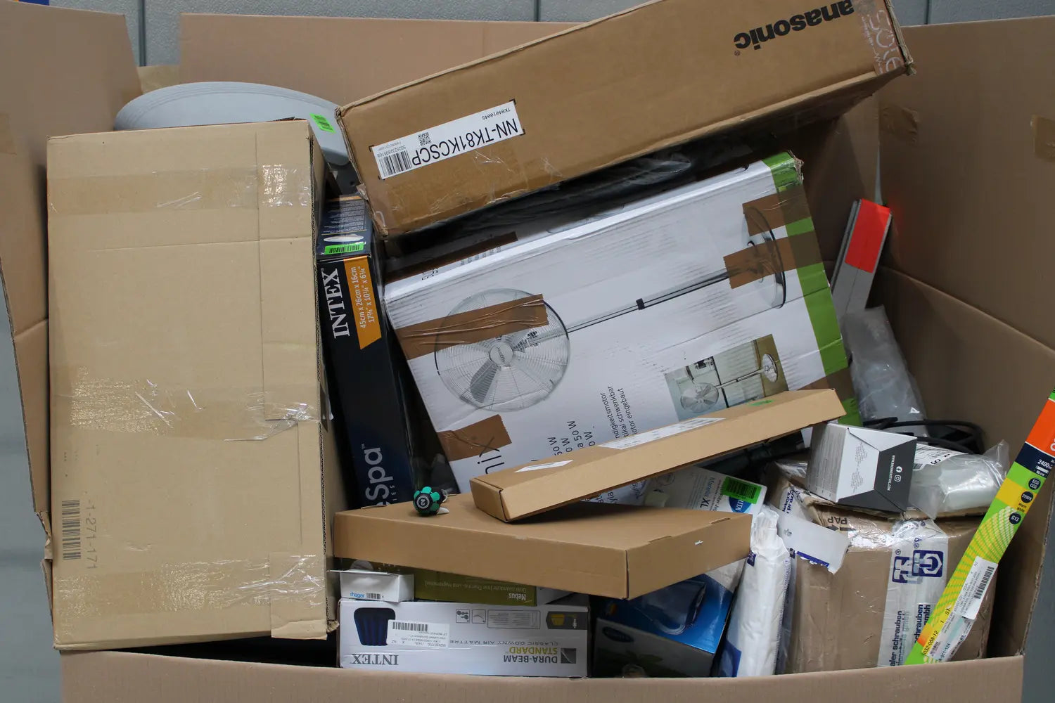 Gemischter Restposten Retourenware Konvolut Elektronik Haushalt Mischwaren 210x Gemischter Restposten Retourenware Konvolut Elektronik Haushalt Mischwaren 210x von nicht zutreffend