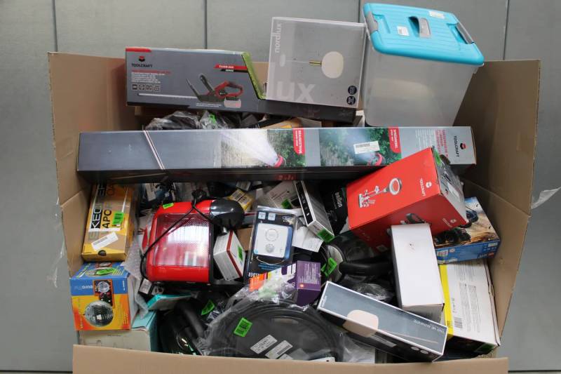 Gemischtes Konvolut Retourenwaren Sonderposten Mischware Werkzeug Kleinteile 202 Gemischtes Konvolut Retourenwaren Sonderposten Mischware Werkzeug Kleinteile 202 von nicht zutreffend