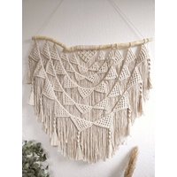 Makramee Wandbehang Nala 90 cm | Macrame Wall Hanging Boho-Deko Bohemian Hippie Wandteppich Hochzeits-Deko Wedding Boho-style Makramee Wandbehang Nala 90 cm | Macrame Wall Hanging Boho-Deko Bohemian Hippie Wandteppich Hochzeits-Deko Wedding Boho-style von nikewouldratherknot