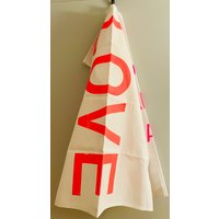 Geschirrtuch Bedruckt Nkhamburg Love Schriftzug Neonkorall Baumwolle Leinen Siebdruck Mitbringsel Hochwertig Modern Geschirrtuch Bedruckt Nkhamburg Love Schriftzug Neonkorall Baumwolle Leinen Siebdruck Mitbringsel Hochwertig Modern von nkhamburg