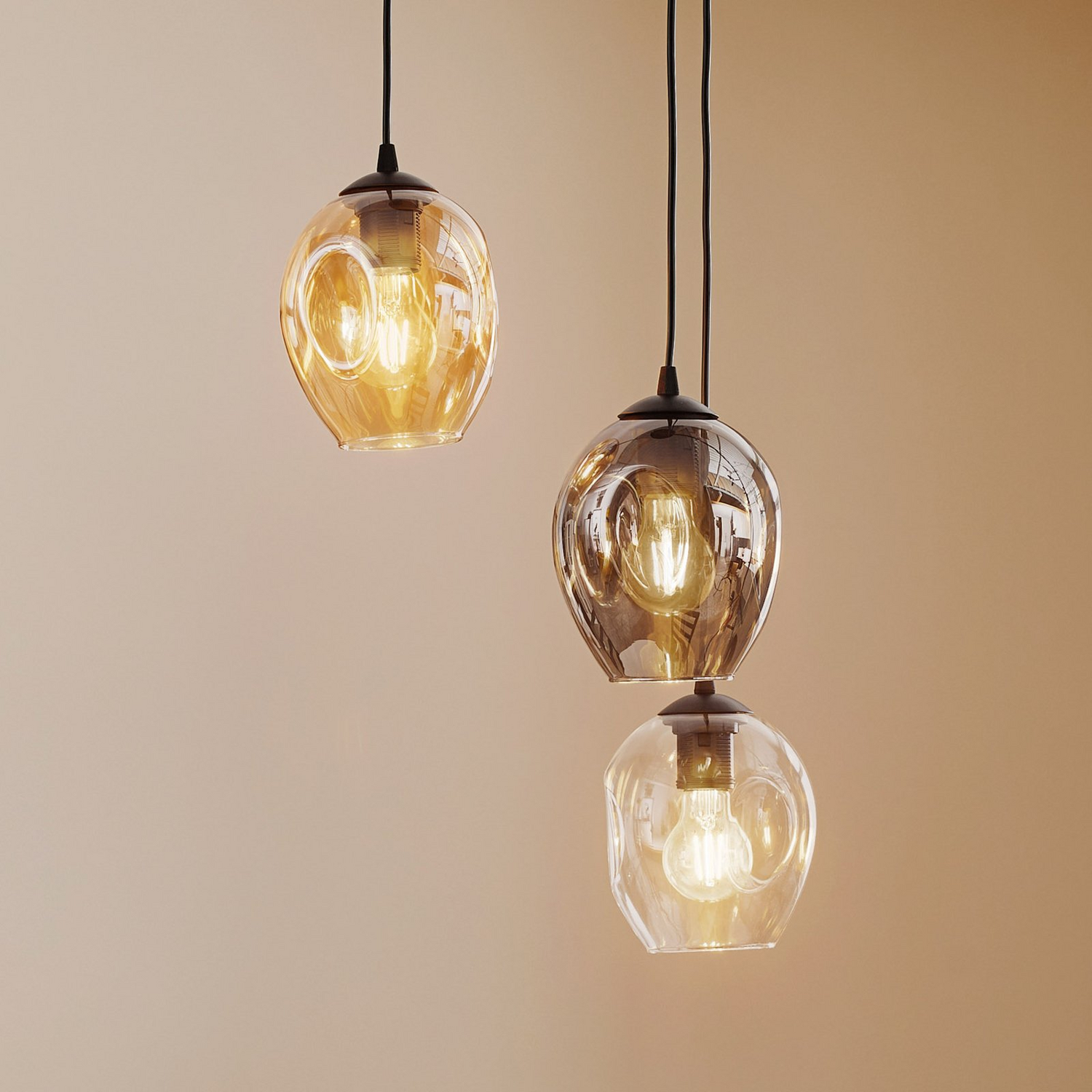 Pendellampe Starla Hängeleuchte Hängelampe Wohnzimmerlampe Lampe Leuchte 230 V B-Ware Pendellampe Starla Hängeleuchte Hängelampe Wohnzimmerlampe Lampe Leuchte 230 V B-Ware von no name