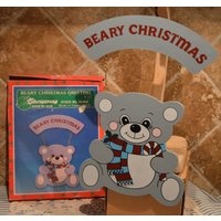 Bezaubernder 1987Er "Beary Christmas" Wandbehang~House Of Lllloldy~Weihnachten Auf Der Welt~Holz~Tolle Grafiken~30 cm Lang von noplace2putit