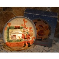 Handgemaltes Vintages Nachtlicht Von Gift Concepts~1988~Etwa 6 1/4" Durchmesser~Santa Sieht Schlafendes Kind Am Fenster~Just Precious Handgemaltes Vintages Nachtlicht Von Gift Concepts~1988~Etwa 6 1/4" Durchmesser~Santa Sieht Schlafendes Kind Am Fenster~Just Precious von noplace2putit