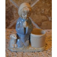 Vintage Betendes Kind Mit Lamm Kerzenhalter ~ 3 3/4 "Hoch Von 1988 Kostbare Jahr "Round Vintage Betendes Kind Mit Lamm Kerzenhalter ~ 3 3/4 "Hoch Von 1988 Kostbare Jahr "Round von noplace2putit