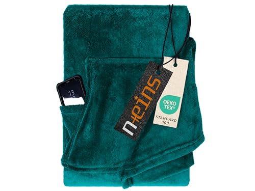 npluseins Coral Fleece Kuscheldecke – das Original mit Ärmel & Bauchtasche 1448.2043, 130 x 180 cm, Petrol von npluseins