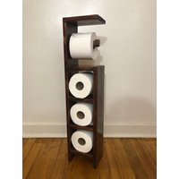 Freistehender Toilettenpapierständer von odonnellwoodwork