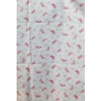 Pfirsich Und Rosa Farbenen Frühling Schmetterling Kissenbezug von ohmystarsproductions