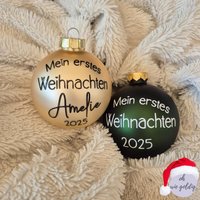Christbaumkugel "Mein Erstes Weihnachten 2025" Personalisiert | Verschiedene Farben Baumschmuck Glas 8 cm von ohwiegoldig