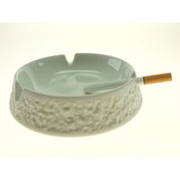 Aschenbecher Keramik Ascher Raucherbedarf Keramikaschenbecher Schlicht Weiß Vintage Retro Aschenbecher Keramik Ascher Raucherbedarf Keramikaschenbecher Schlicht Weiß Vintage Retro von oldcamerasandmore