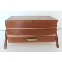 Nähkasten Nähkästchen Nähbox Holznähkasten Holzbox Schmuckkasten Schmuckkästchen Vintage Mid Century von oldcamerasandmore