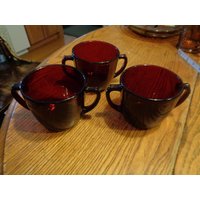 Drei Mid-Century Royal Ruby Zuckerdosen. Toller Unbeschädigter Zustand. Inv#0953 von oldies2treasure